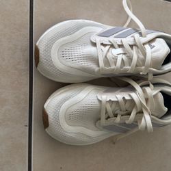 New 8.5 Adidas Pure Boost Shoes 