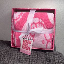 Hello Kitty Feather Knit Blanket 
