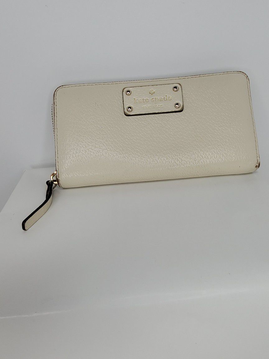 Kate Spade Women's Wellesley Neda Zip Continental Clutch Wallet Ivory Leather