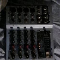 Professional Powered Mixer Peavey PV6 With Sound Effects (Used Not Tested) 