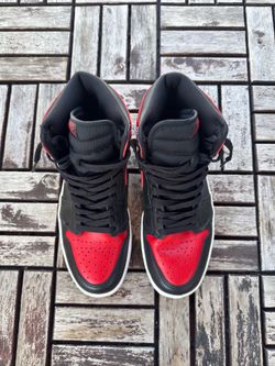 2001 Jordan 1 Retro “Bred” Size 9