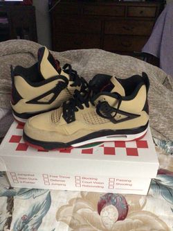 Air Jordan 4 Retro Sneakers