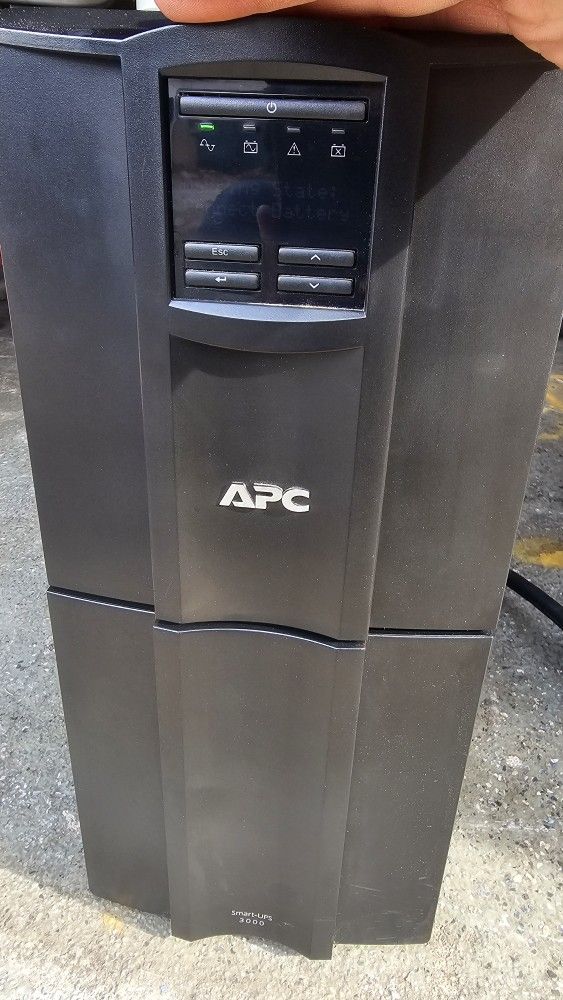 APC SMT3000 Smart UPS 3000