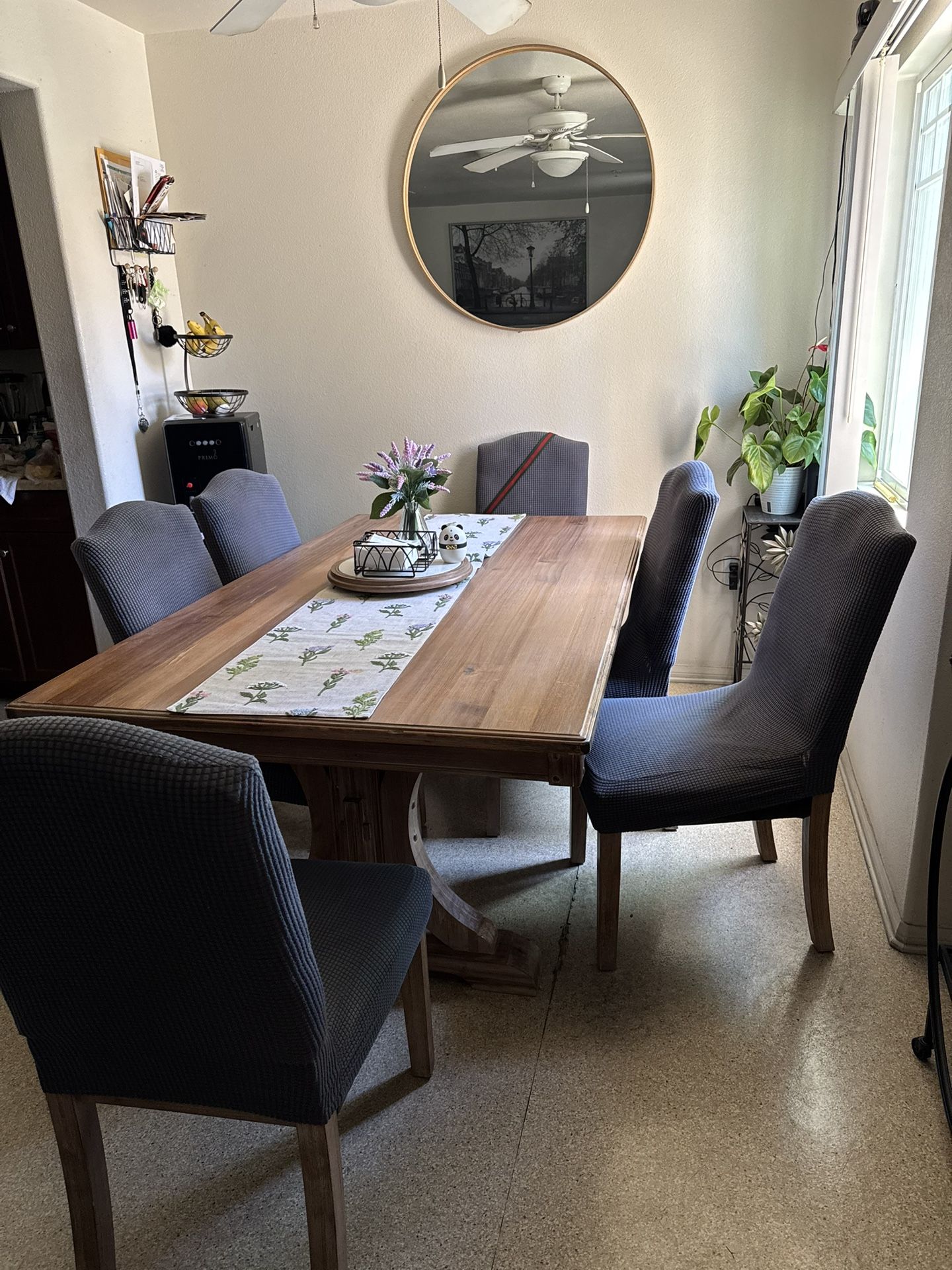 Dining Room Table 