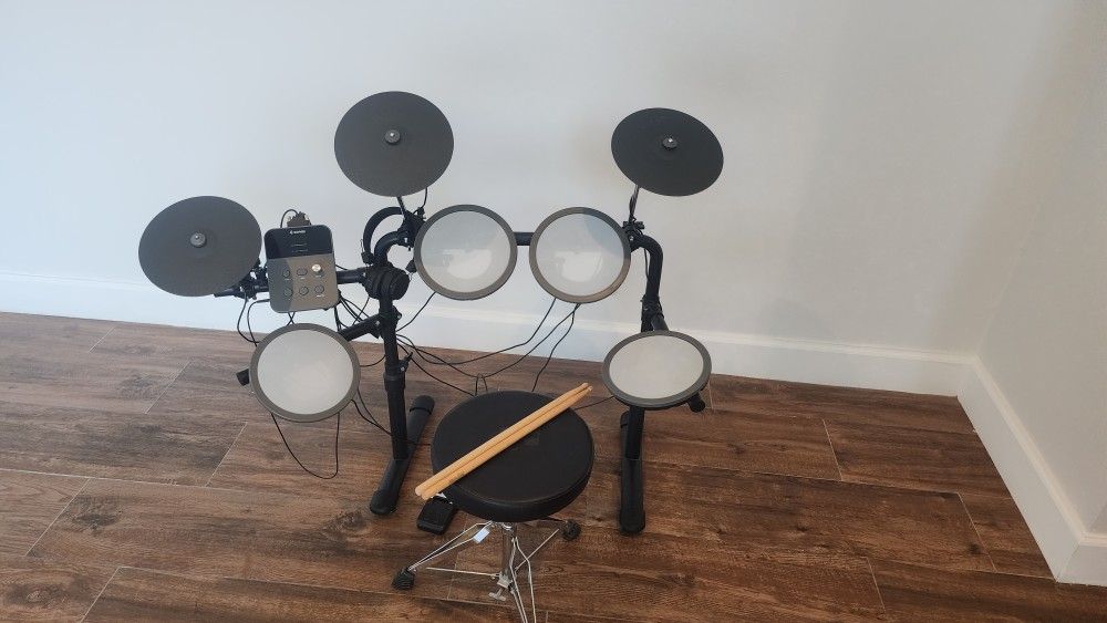 Donner DED-70 Electronic Drum Set Electric Drum Quiet Mesh Pad W/Throne Headphone