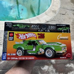 HOT WHEELS Mattel Brick Shop The Hot Ones 68 Camaro  New