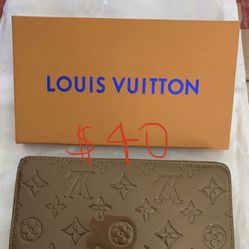 BRONZE ZIPPER WALLET