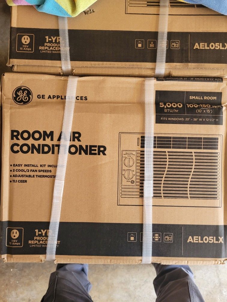 Window Air Conditioners New In Box 