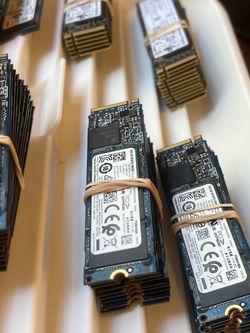 256GB NVMe M.2 2280 SSD Lot of 50 β Toshiba XG6 & WD SN730
