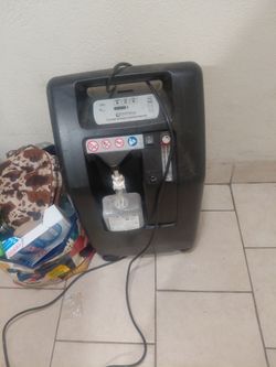 Consintrator oxygen maker