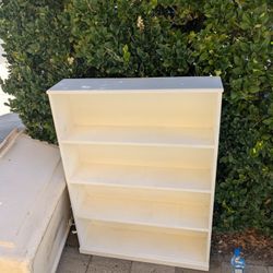 Free Bookshelf 