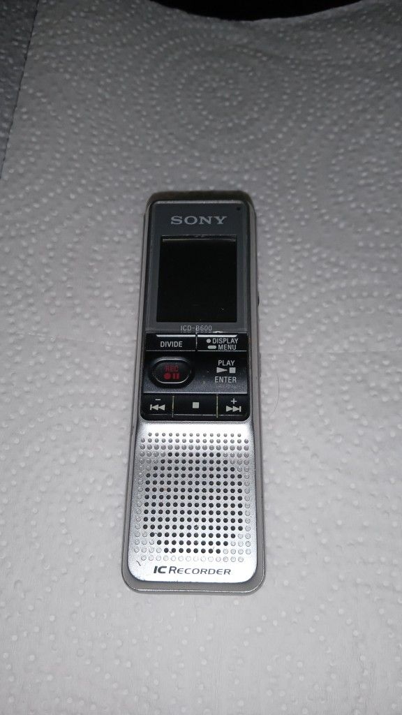 Sony  IC Recorder.  ICD - B 600
