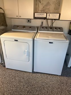 Maytag Washer and Dryer Set