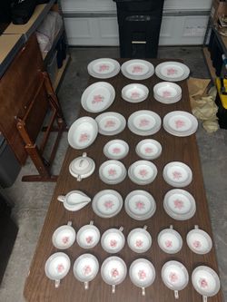 Harmony House True China set (Royal Splendor) (3645) 56 piece set