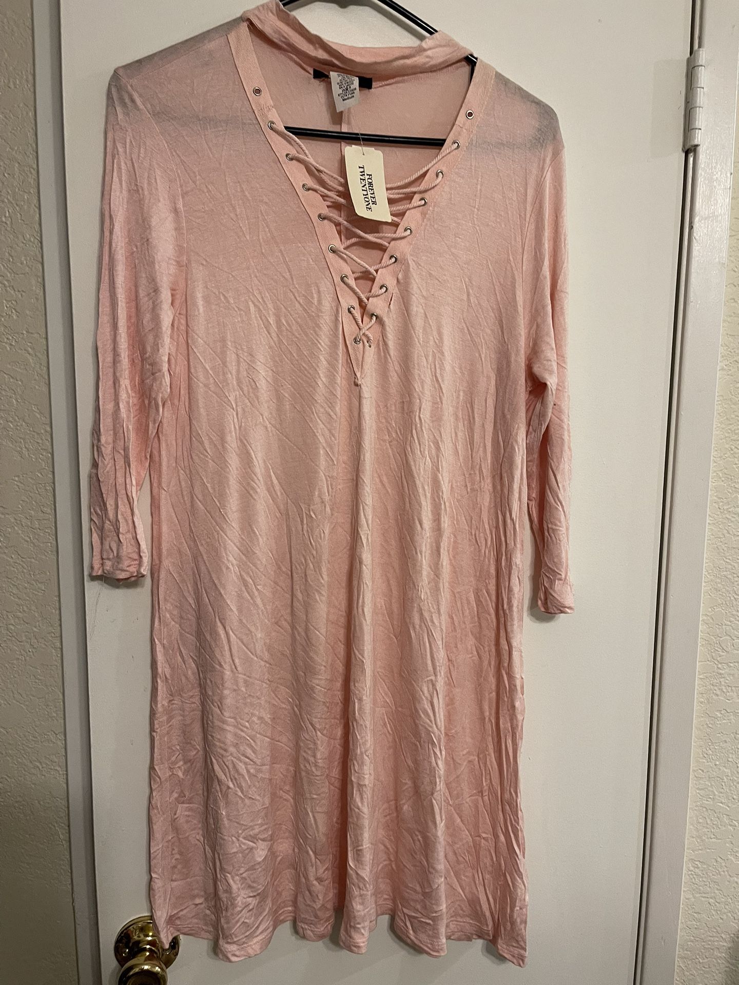NWT Pink Dress Size M - Forever 21 