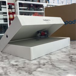 2018 15”MacBook Pro i7 32gb Ram 512ssd 