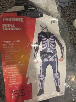 Costume skull