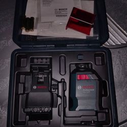 Bosch GLL2-20 Self-Leveling 360 Degree Horizontal Cross-Line Laser