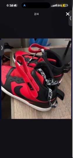 Nike Mid-Top Sneakers