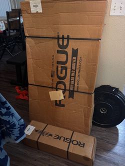 ROGUE VERTICAL WEIGHTS TREE 2.0  ( NEW IN SEALED BOXES )