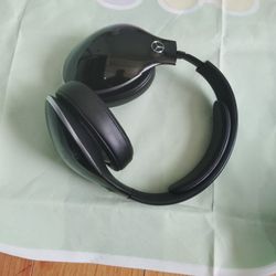 Mercedes Benz Headphones 