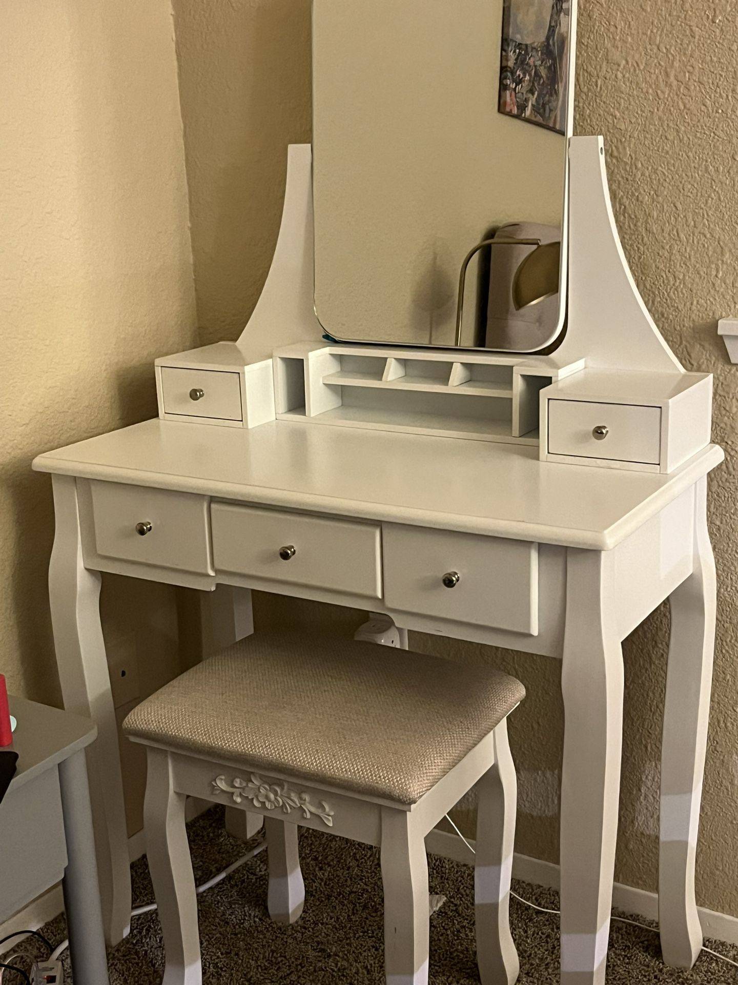 Makeup Vanity Table W Mirror & Chair