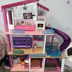 Barbie Doll House 