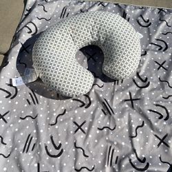 Nursing Pillow Breastfeeding