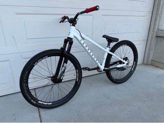 2024 Commencal Absolut Dirt Jumper