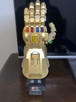 LEGO Infinity Gauntlet 