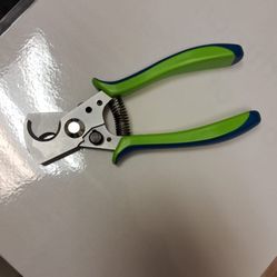 cutter zip plastic 