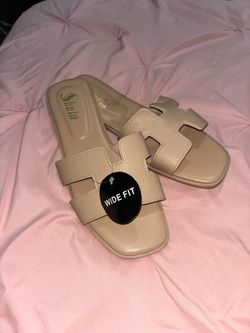 Women’s sandals