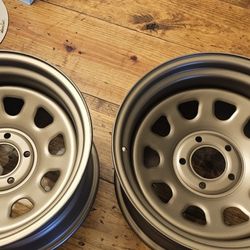 Rough Country 17x5 5x5 Rims (2)