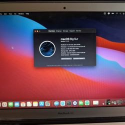 MacBook Air. Intel I5, 8gb Ram, 256gb SSD