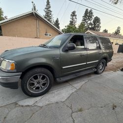 Selling 2001 Ford Expedition 