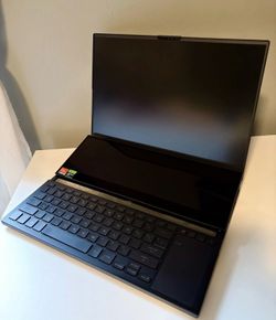 ROG Zephyrus Duo 16 4090/ryzen 9