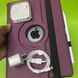 Apple IPad 7th Generation (10.2” Retina /Latest IOS 18) 32GB case  & Accessories 