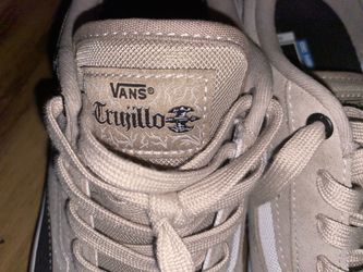 Trujillo vans