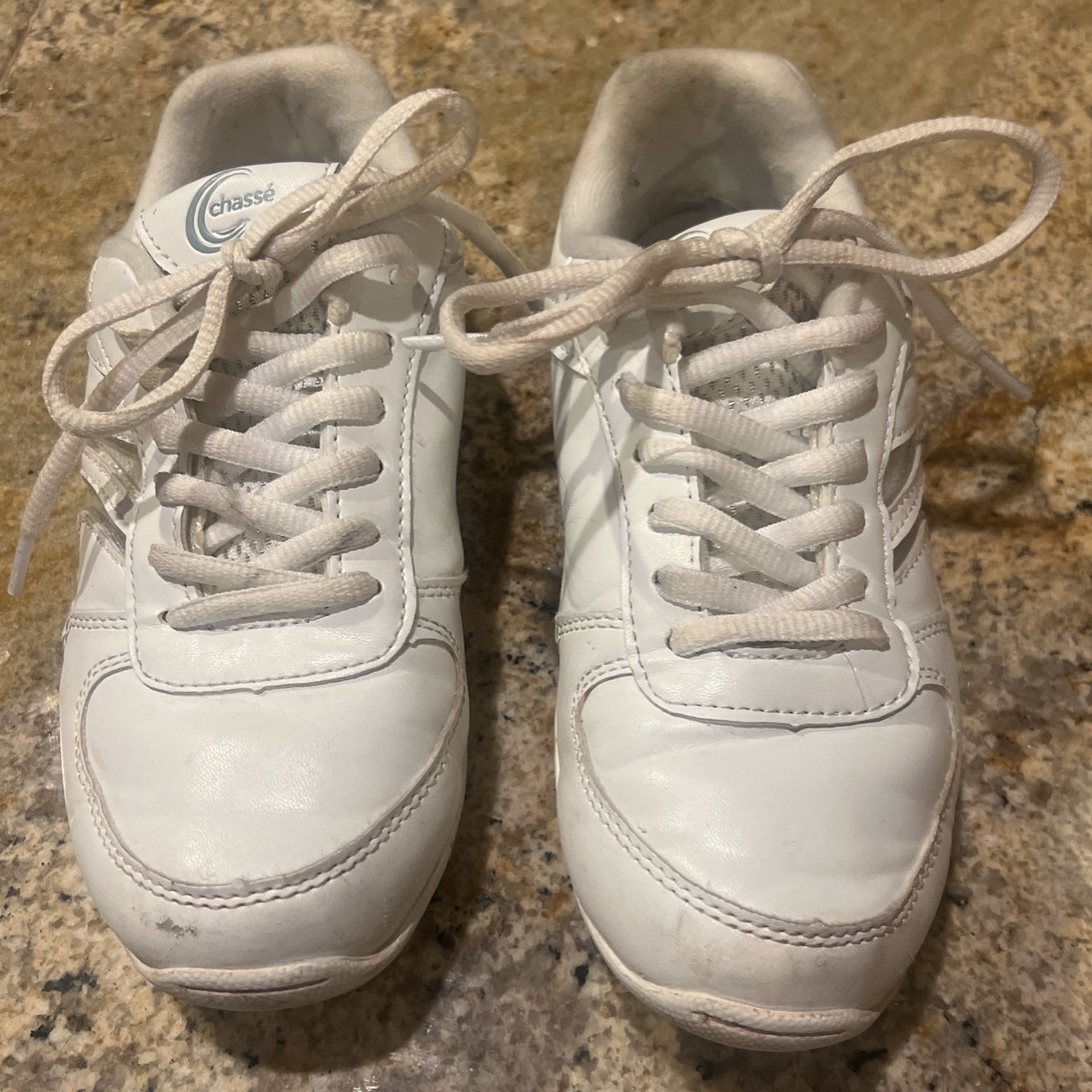 Chasse Cheer Shoes Size 4 for Sale in Sumner WA OfferUp