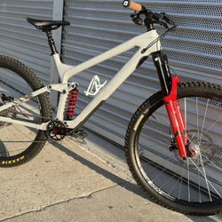 Trek Slash