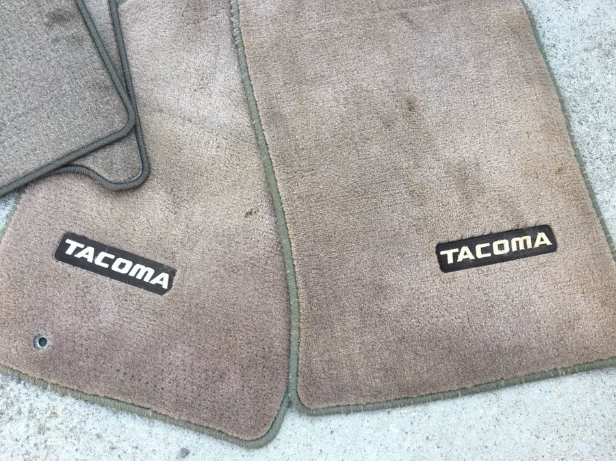 TACOMA FLOOR MATS