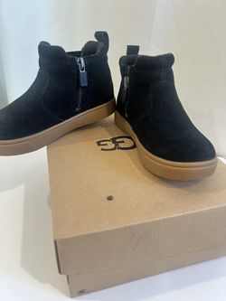 UGG Hamden Toddler Boots Size 11