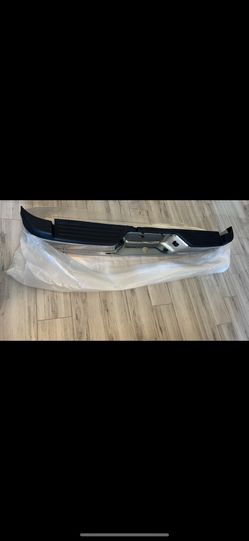 2006 Dodge Dakota Brand new rear bumper 