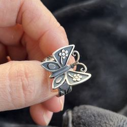 Mariposa Ring