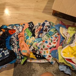 Cloth diapers and inserts in excellent condition