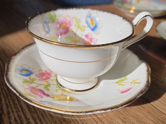 Royal Albert Anemone Teacup and Saucer Set