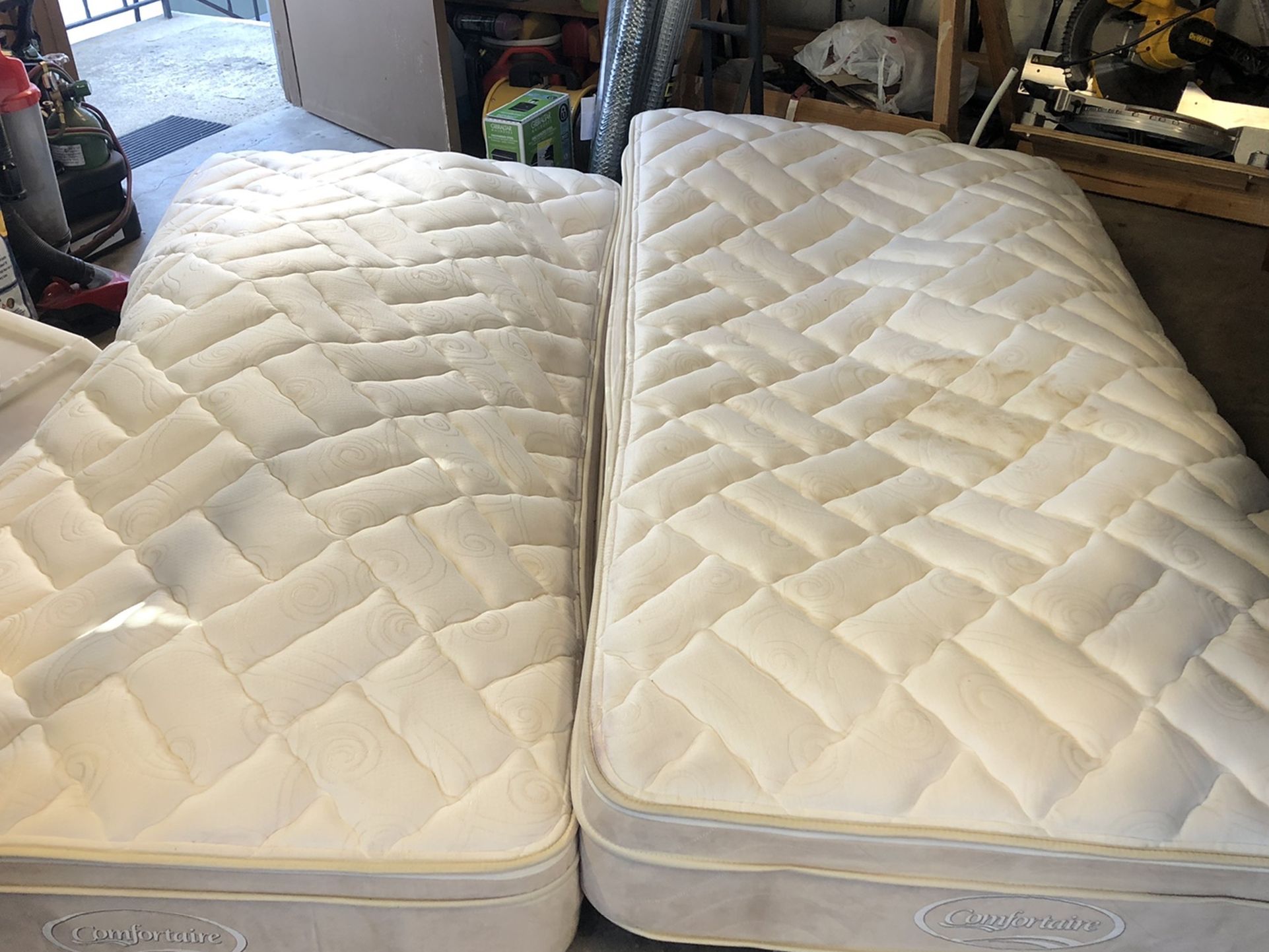 Comfortaire Mattresses : Two Twin XL