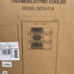 King Chil  8  Bottle Wine Cooler brand new still in the box