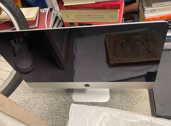 Apple iMac, working, with keyboard and mouse — $135