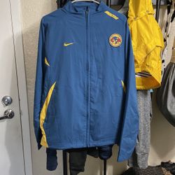 Nike Club America Men’s L
